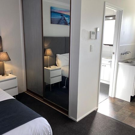 Frankston Motel Bagian luar foto