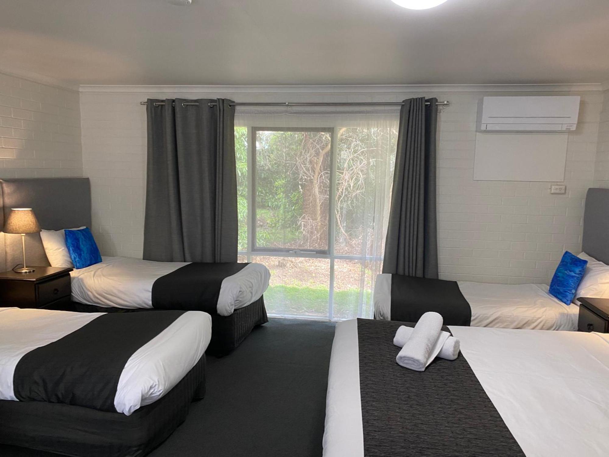 Frankston Motel Bagian luar foto